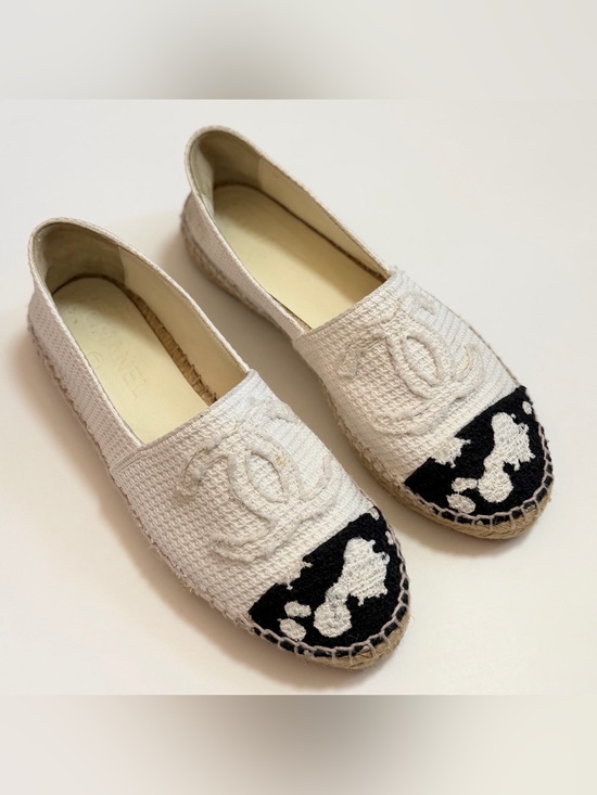 CHANEL Shoes - Chanel CC Tweed Cow Print Cap Toe Espadrilles Flats White Black Size 37 Womens